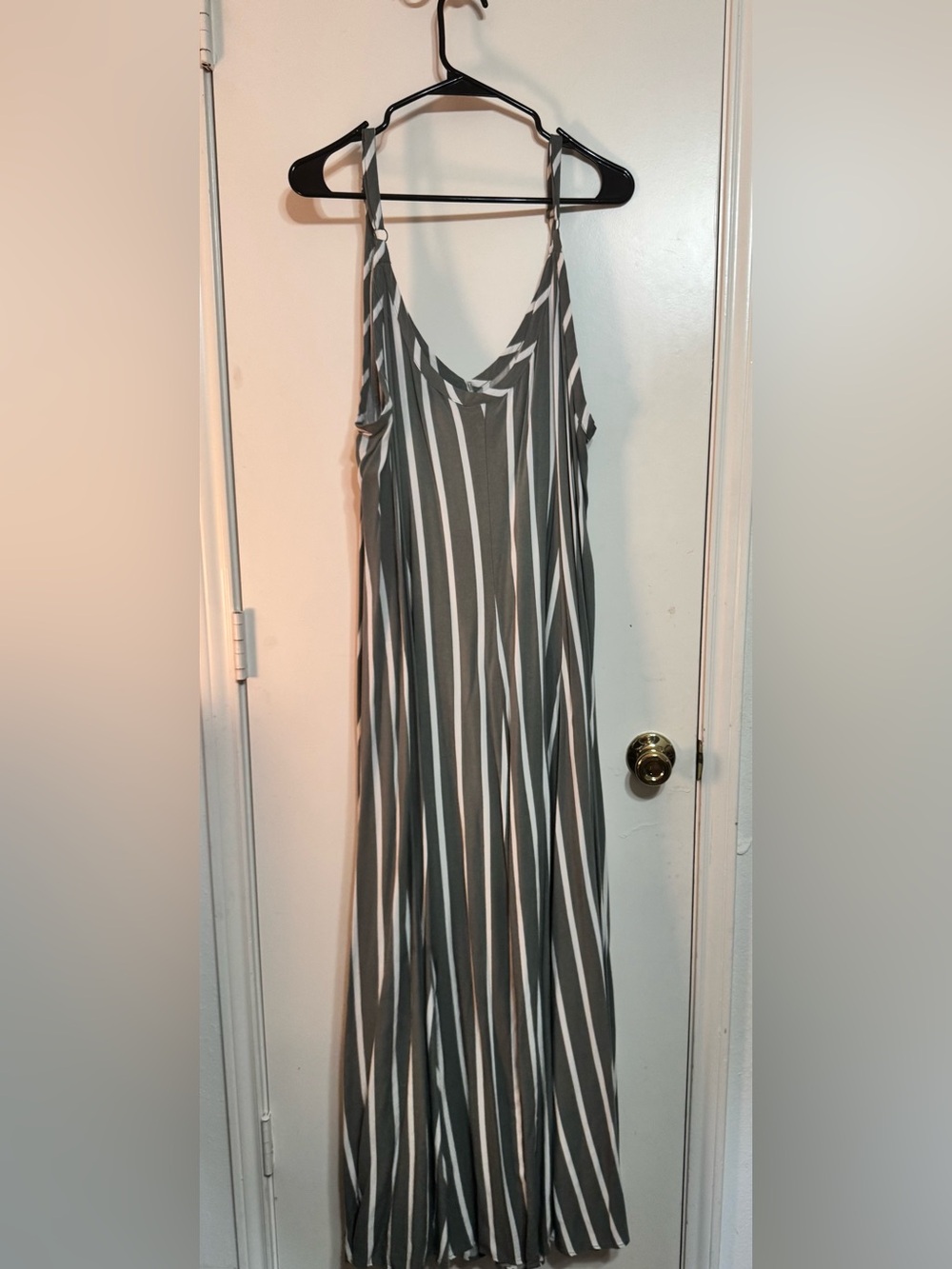 Torrid 3x Striped Grey and White Maxi Dress - Spaghetti Strap